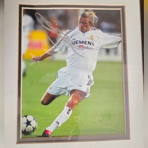 Beckham Signed Man U Photograph, Certified